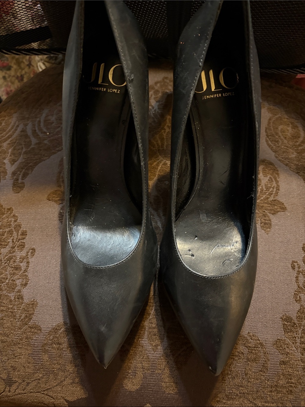Jennifer Lopez Black Pointed Toe Leather Pumps